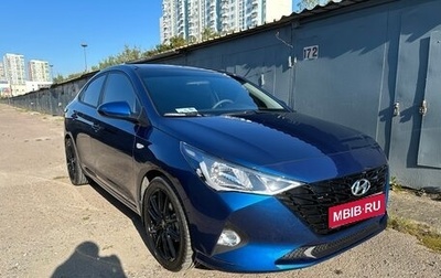Hyundai Solaris II рестайлинг, 2021 год, 2 200 000 рублей, 1 фотография