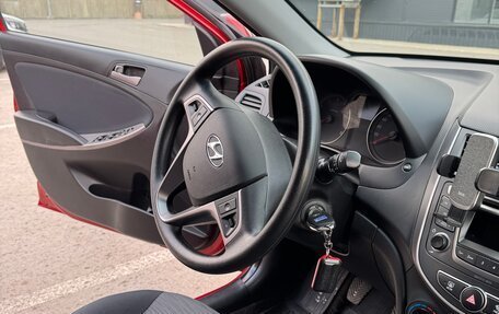 Hyundai Solaris II рестайлинг, 2014 год, 1 250 000 рублей, 18 фотография