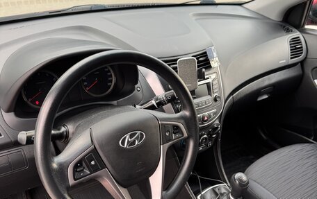 Hyundai Solaris II рестайлинг, 2014 год, 1 250 000 рублей, 22 фотография