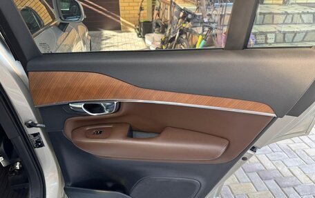 Volvo XC90 II рестайлинг, 2018 год, 3 750 000 рублей, 11 фотография