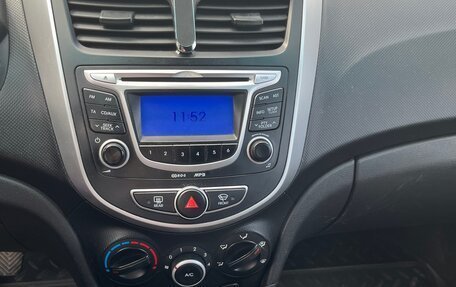 Hyundai Solaris II рестайлинг, 2012 год, 699 000 рублей, 6 фотография
