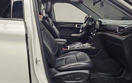 Ford Explorer VI, 2021 год, 3 200 000 рублей, 6 фотография