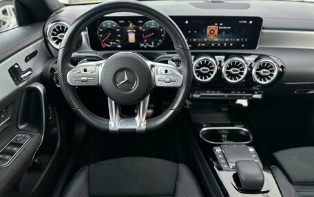 Mercedes-Benz CLA, 2019 год, 4 800 000 рублей, 8 фотография