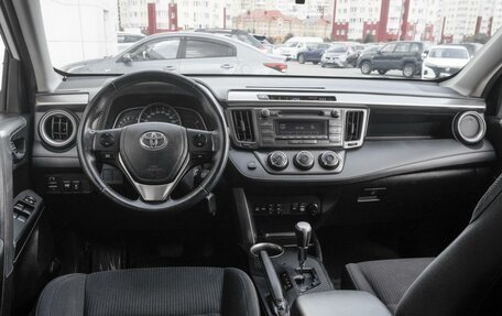 Toyota RAV4, 2013 год, 1 689 000 рублей, 6 фотография