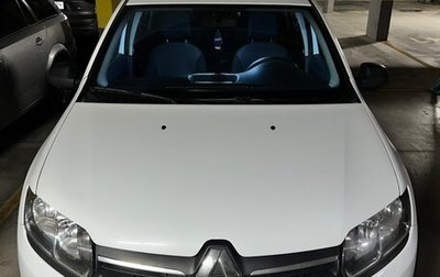 Renault Logan II, 2017 год, 950 000 рублей, 1 фотография