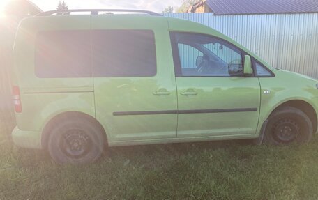 Volkswagen Caddy III рестайлинг, 2011 год, 800 000 рублей, 2 фотография