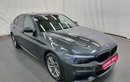 BMW 5 серия, 2018 год, 3 350 000 рублей, 17 фотография