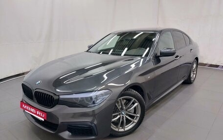 BMW 5 серия, 2018 год, 3 350 000 рублей, 15 фотография