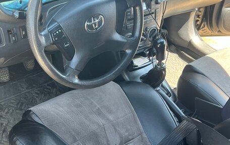 Toyota Avensis III рестайлинг, 2008 год, 1 000 000 рублей, 3 фотография