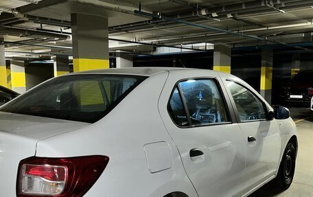 Renault Logan II, 2017 год, 950 000 рублей, 5 фотография