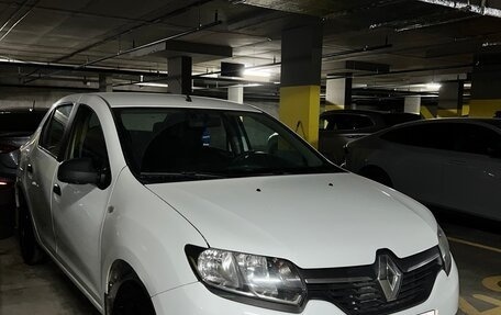 Renault Logan II, 2017 год, 950 000 рублей, 2 фотография