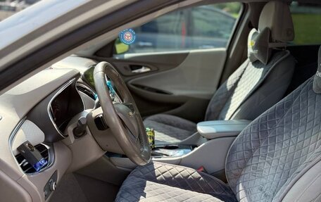 Chevrolet Malibu IX, 2017 год, 1 250 000 рублей, 13 фотография