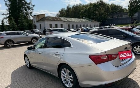 Chevrolet Malibu IX, 2017 год, 1 250 000 рублей, 6 фотография