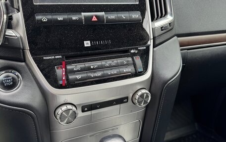 Toyota Land Cruiser 200, 2016 год, 5 350 000 рублей, 14 фотография