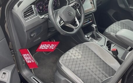 Volkswagen Tiguan II, 2020 год, 2 590 000 рублей, 21 фотография