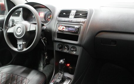 Volkswagen Polo VI (EU Market), 2012 год, 700 000 рублей, 14 фотография