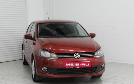 Volkswagen Polo VI (EU Market), 2012 год, 700 000 рублей, 3 фотография