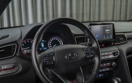 Hyundai Veloster II, 2019 год, 1 920 000 рублей, 13 фотография