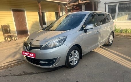 Renault Scenic III, 2013 год, 900 000 рублей, 2 фотография
