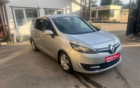 Renault Scenic III, 2013 год, 900 000 рублей, 5 фотография