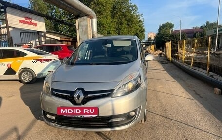 Renault Scenic III, 2013 год, 900 000 рублей, 11 фотография