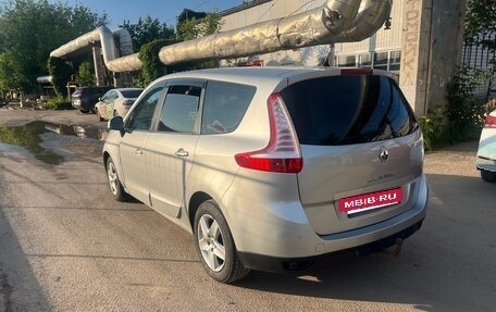 Renault Scenic III, 2013 год, 900 000 рублей, 14 фотография