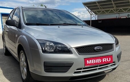 Ford Focus II рестайлинг, 2005 год, 595 000 рублей, 3 фотография