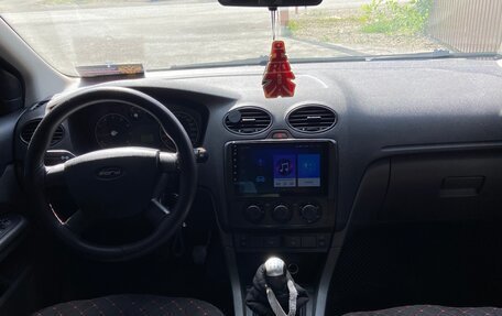 Ford Focus II рестайлинг, 2005 год, 595 000 рублей, 11 фотография