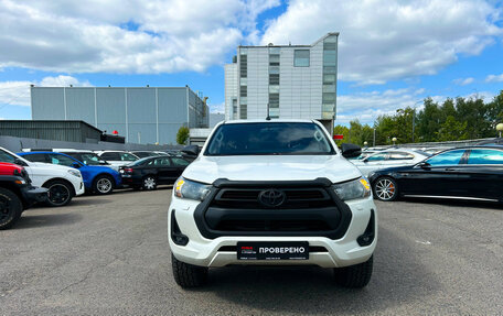 Toyota Hilux VIII, 2020 год, 3 590 000 рублей, 2 фотография