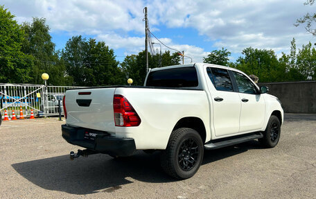 Toyota Hilux VIII, 2020 год, 3 590 000 рублей, 5 фотография