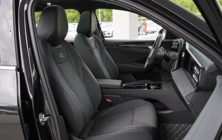 Volkswagen Tiguan, 2024 год, 4 800 000 рублей, 8 фотография