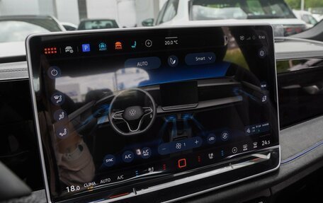 Volkswagen Tiguan, 2024 год, 4 800 000 рублей, 14 фотография