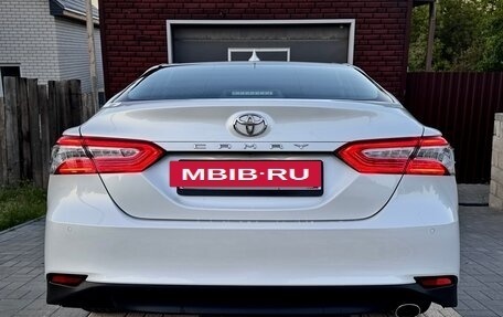 Toyota Camry, 2019 год, 3 550 000 рублей, 4 фотография