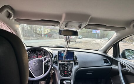 Opel Astra J, 2013 год, 890 000 рублей, 7 фотография