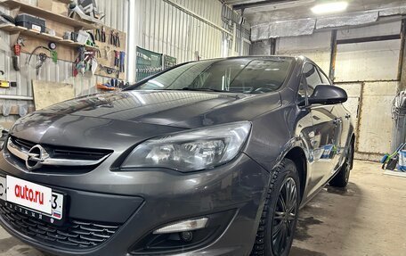 Opel Astra J, 2013 год, 890 000 рублей, 8 фотография