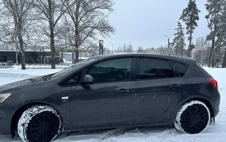 Opel Astra J, 2013 год, 890 000 рублей, 2 фотография
