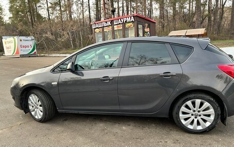 Opel Astra J, 2013 год, 890 000 рублей, 18 фотография