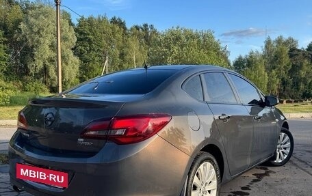 Opel Astra J, 2013 год, 990 000 рублей, 5 фотография