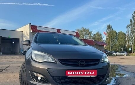 Opel Astra J, 2013 год, 990 000 рублей, 4 фотография