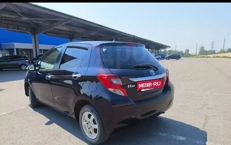 Toyota Vitz, 2014 год, 820 000 рублей, 4 фотография