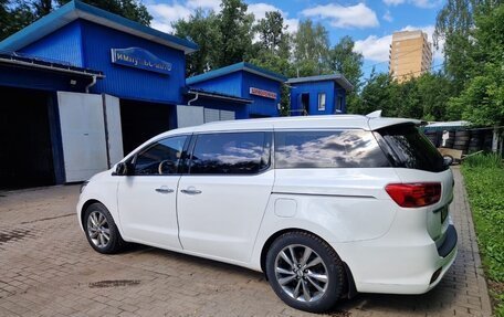 KIA Carnival III, 2019 год, 3 100 000 рублей, 4 фотография