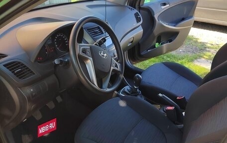 Hyundai Solaris II рестайлинг, 2015 год, 1 150 000 рублей, 8 фотография