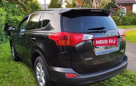 Toyota RAV4, 2013 год, 1 750 000 рублей, 4 фотография