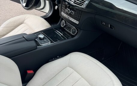 Mercedes-Benz CLS, 2012 год, 3 000 000 рублей, 13 фотография