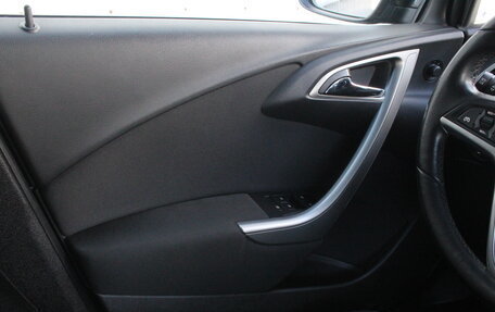 Opel Astra J, 2010 год, 785 000 рублей, 21 фотография