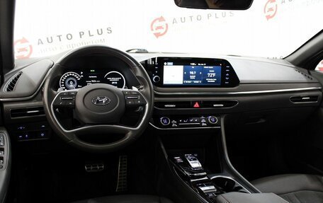 Hyundai Sonata VIII, 2019 год, 2 350 000 рублей, 7 фотография