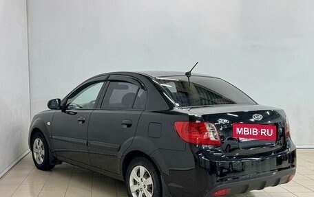 KIA Rio II, 2010 год, 650 000 рублей, 3 фотография
