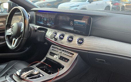 Mercedes-Benz CLS, 2018 год, 4 999 999 рублей, 14 фотография