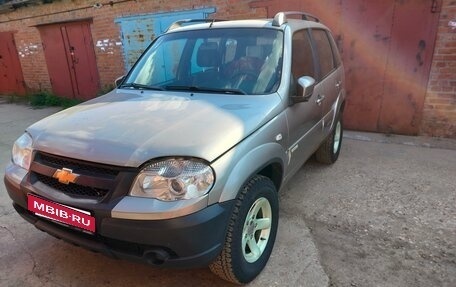 Chevrolet Niva I рестайлинг, 2013 год, 500 000 рублей, 3 фотография