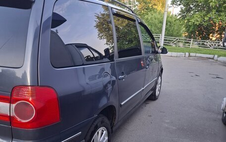 Volkswagen Sharan I рестайлинг, 2004 год, 620 000 рублей, 2 фотография